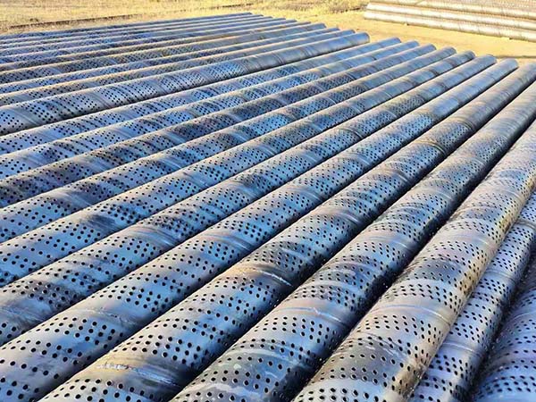 山东移动烟台分公司5G大数据中心整体的结构封顶